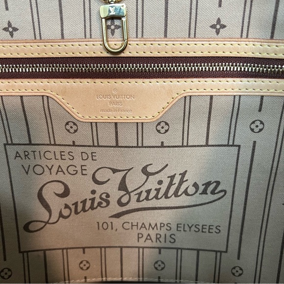 Authentic Louis Vuitton Monogram Neverfull MM bag❤️ - Picture 12 of 16